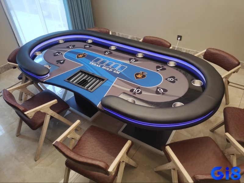 Cách chọn bàn chơi poker phù hợp tạo ra bầu không khí chuyên nghiệp, giúp người chơi có cảm giác như đang ở trong casino thực thụ