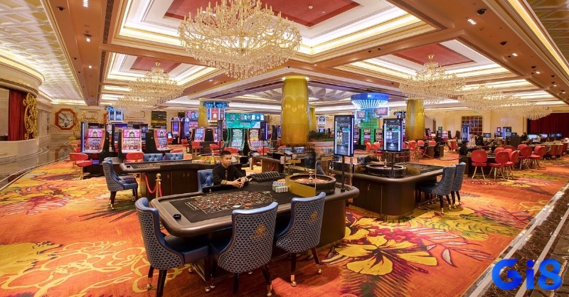 Baccarat, Blackjack, Roulette… là những trò chơi bài trực tiếp được yêu thích tại Casino live Phú Quốc.