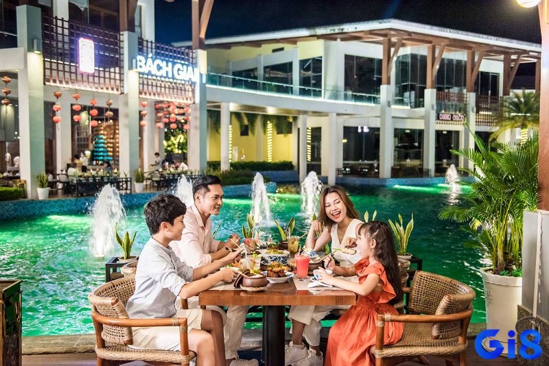 Hệ thống nhà hàng đa phong cách tại Corona Resort đáp ứng mọi khẩu vị từ Á đến Âu.