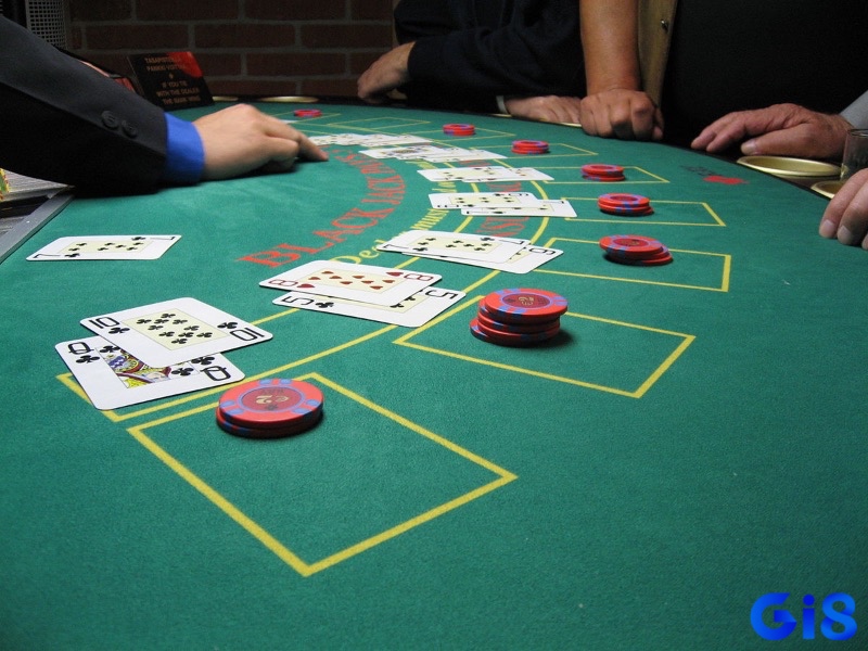 Blackjack 3:2 luôn tốt hơn Blackjack 6:5 theo mẹo chọn bàn chơi tại casino offline.