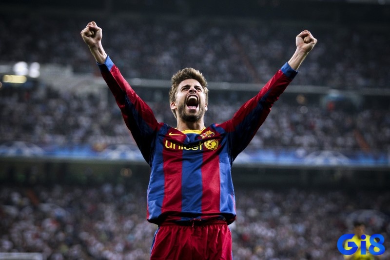 Gerard Pique sỡ hữu kỹ thuật chơi bóng cực tốt