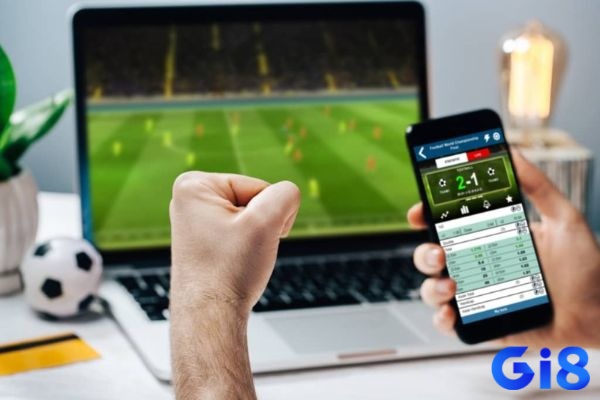 Trận bóng đá với cầu thủ thi đấu, yếu tố phong độ và sân nhà