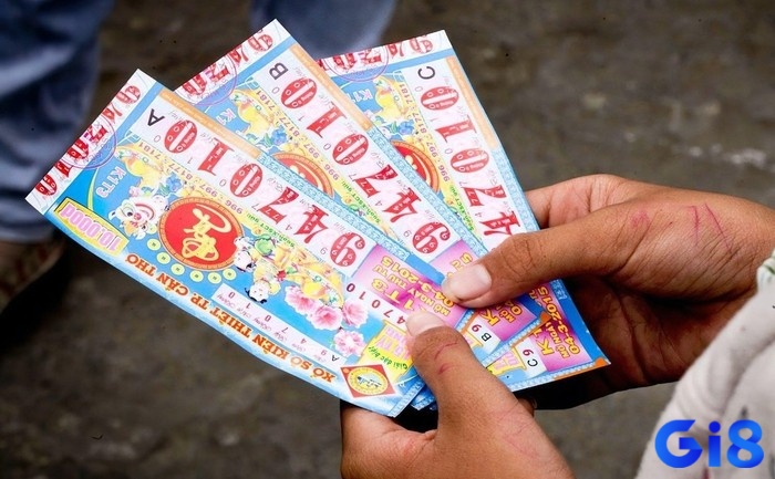 Giấc mơ thấy nhặt được vé số trúng ngoài đường thể hiện cho những cơ hội đến bất ngờ